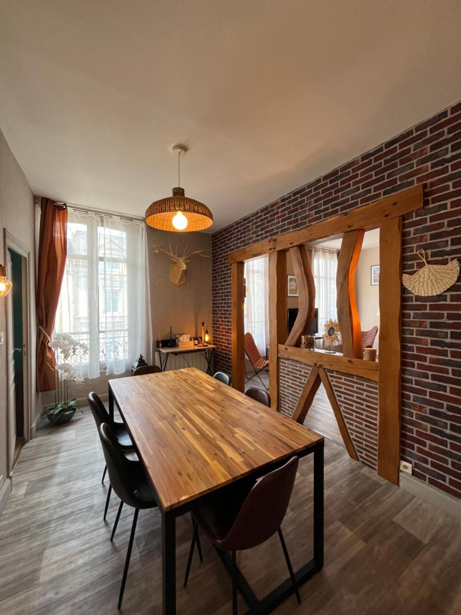 Cote Chateau - Grand Appartement Au Coeur De Blois Esterno foto